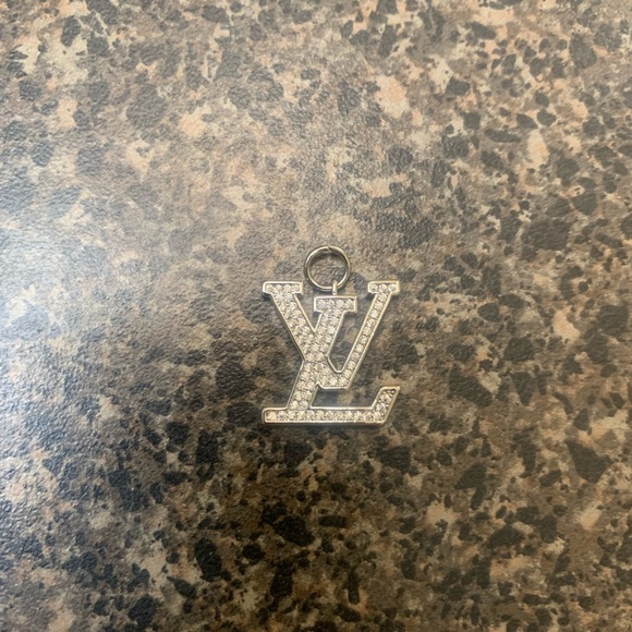 Accessories - Silver Pendant